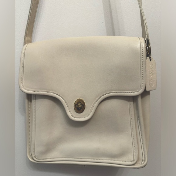 Coach Vintage Leather Shelton Bone Spring 1993 Shoulder Crossbody Bag USA